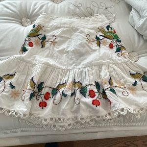 Farm Rio skirt in xs. Brand new and never worn!